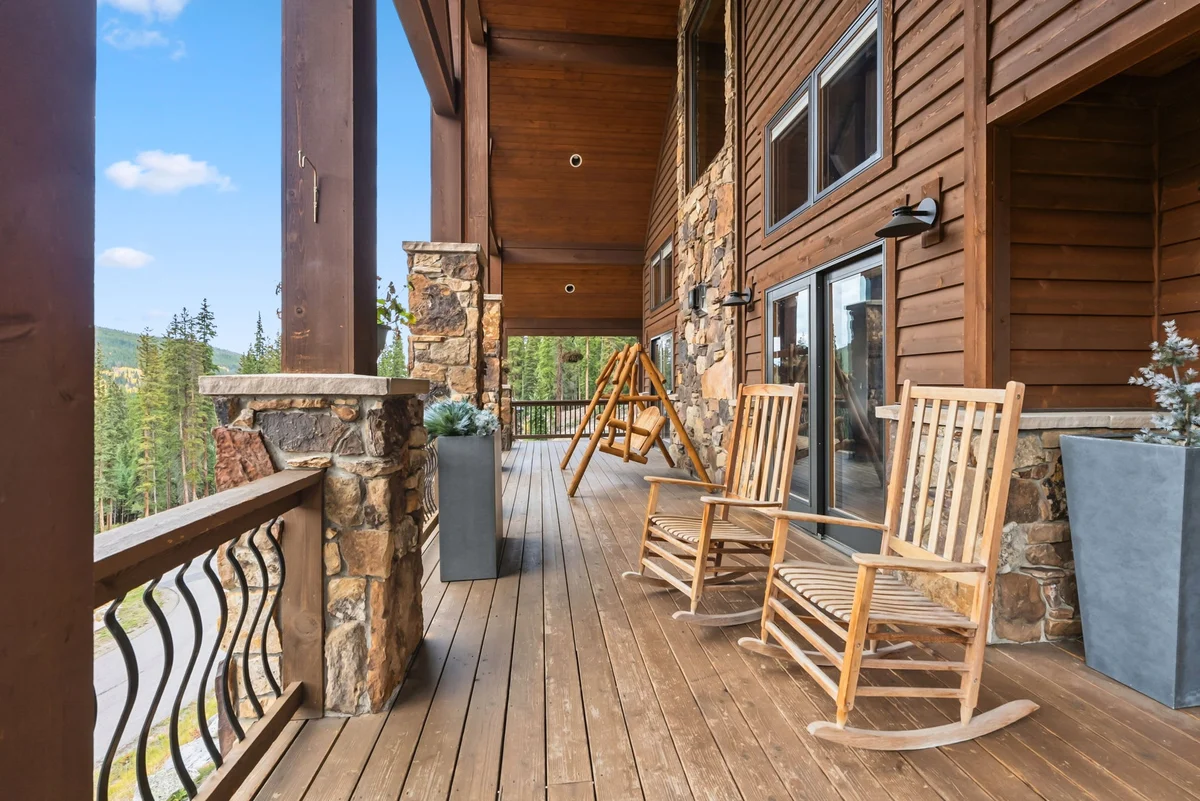 Wander Blue River Lodge #78