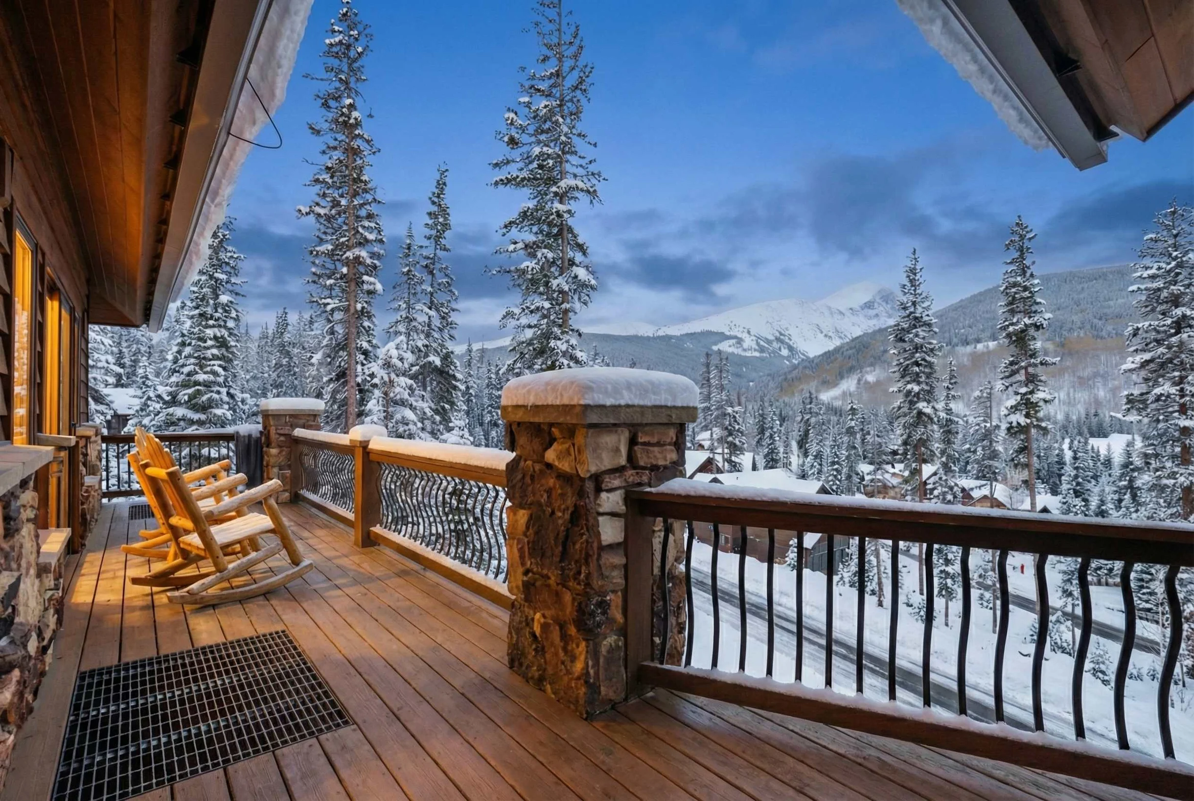 Wander Blue River Lodge #82