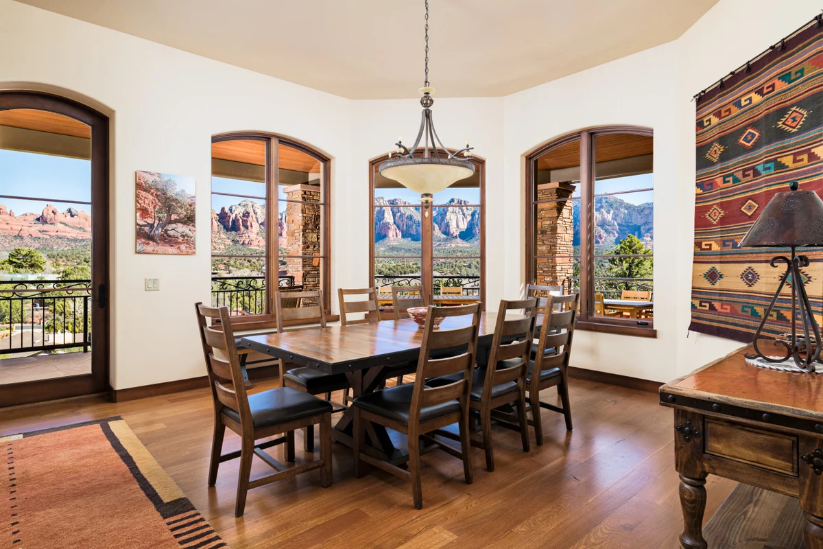 6,000 Sqft Uptown Gem * Heated Pool/Spa/Sauna/View Decks #71