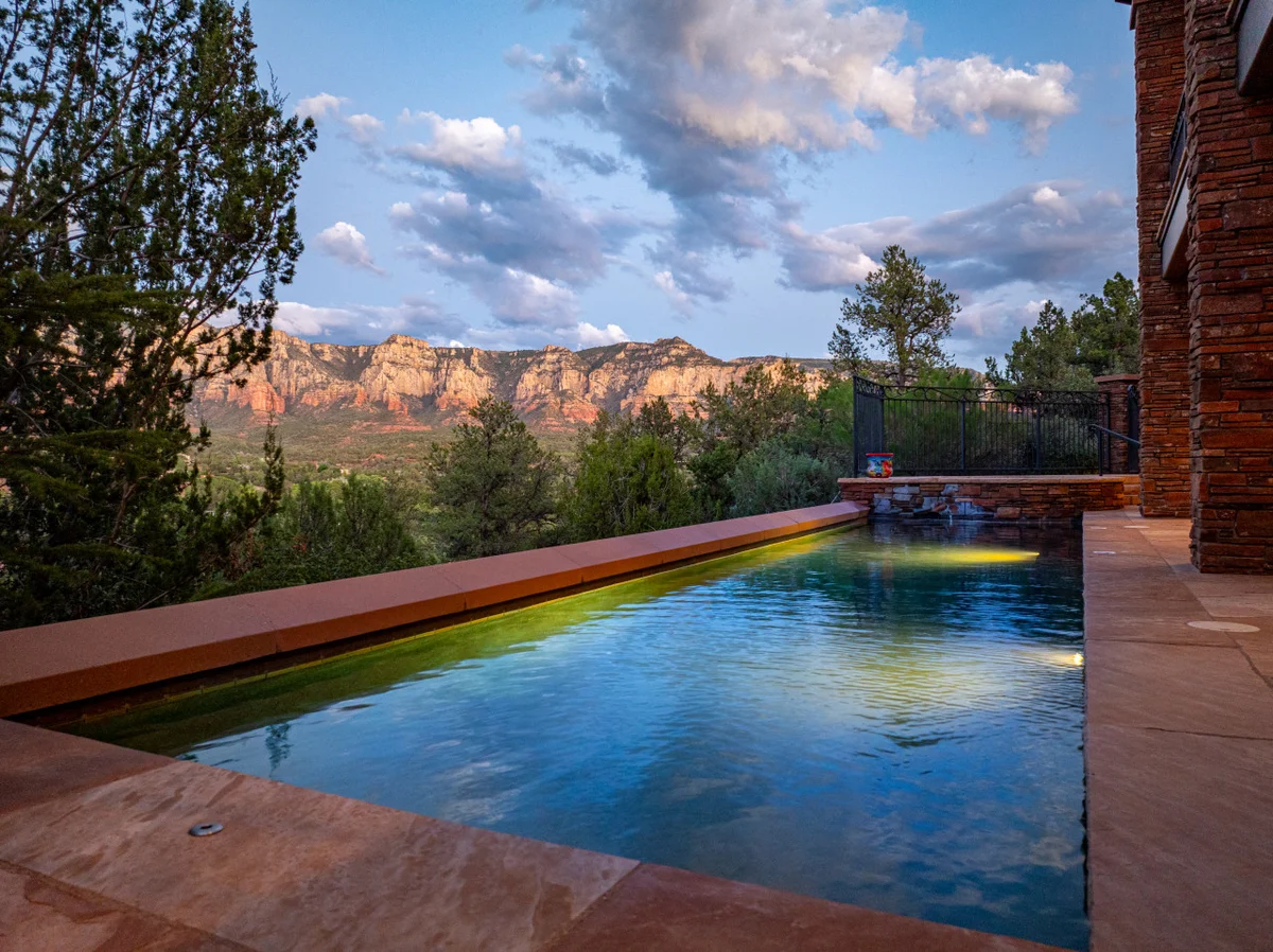 6,000 Sqft Uptown Gem * Heated Pool/Spa/Sauna/View Decks #76