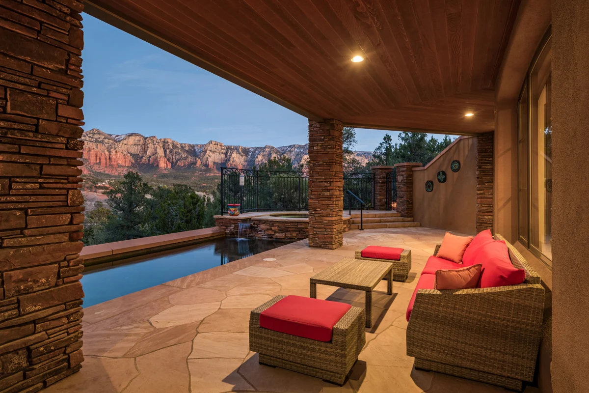 6,000 Sqft Uptown Gem * Heated Pool/Spa/Sauna/View Decks #98