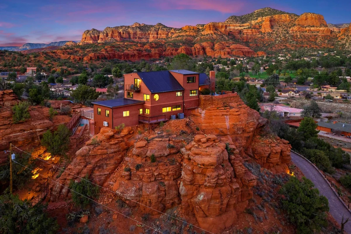 Ravens Rock Retreat: Clifftop Estate w/ 360 Views #52