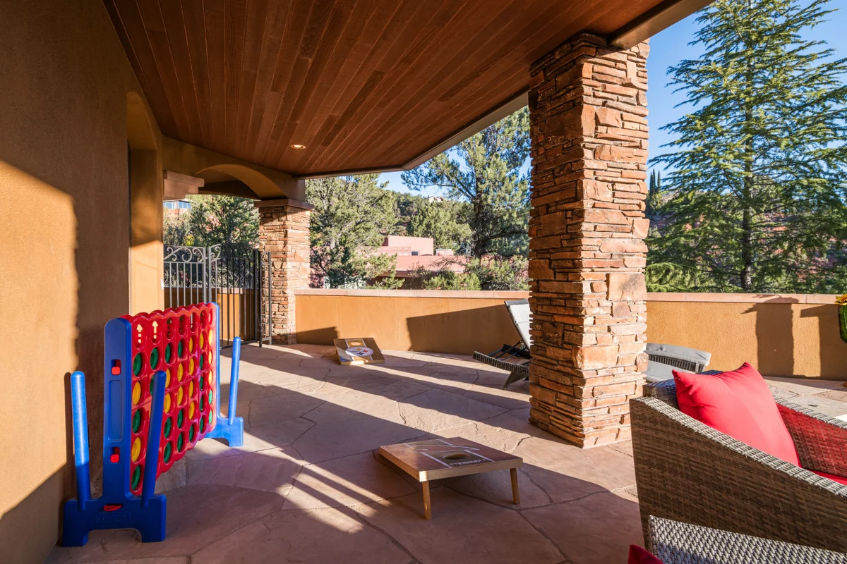 6,000 Sqft Uptown Gem * Heated Pool/Spa/Sauna/View Decks #83