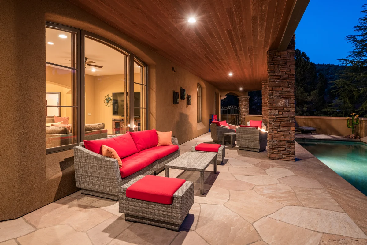 6,000 Sqft Uptown Gem * Heated Pool/Spa/Sauna/View Decks #89