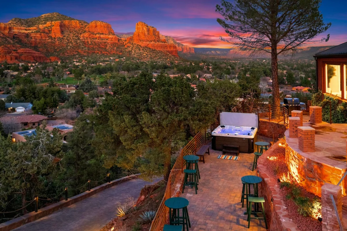 Ravens Rock Retreat: Clifftop Estate w/ 360 Views #79