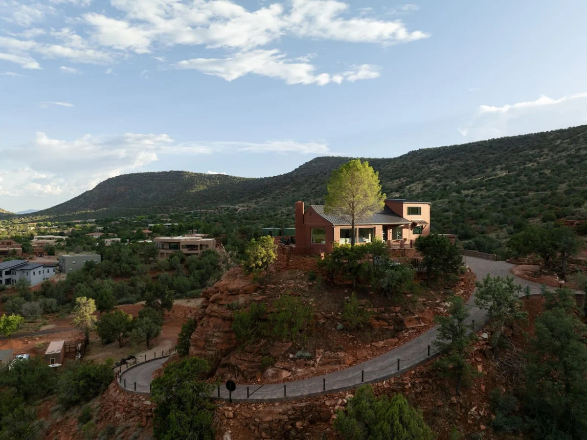 Ravens Rock Retreat: Clifftop Estate w/ 360 Views #72