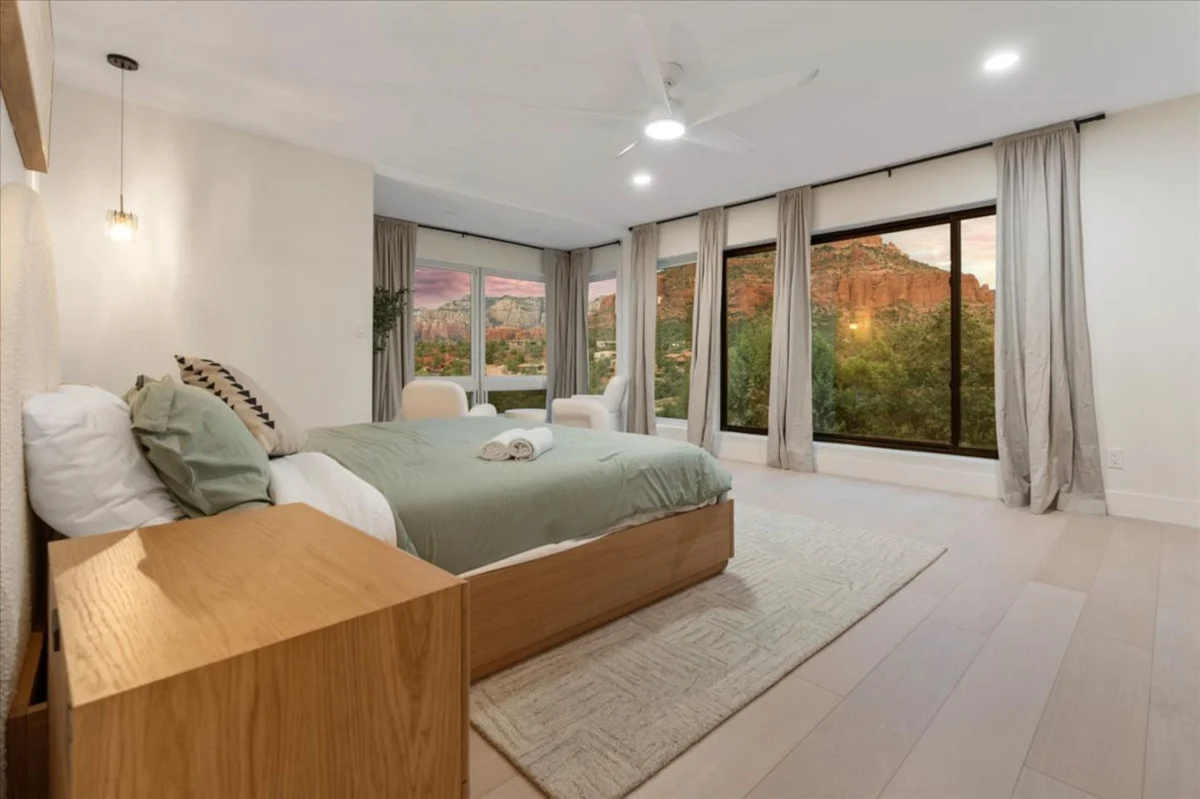 Luxe 2-Acre Oasis: Pool, Spa, Views, Firepit #90