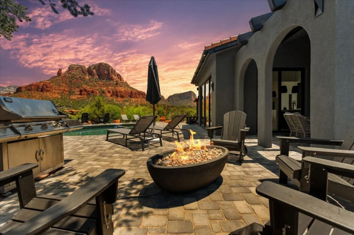 Luxe 2-Acre Oasis: Pool, Spa, Views, Firepit #103
