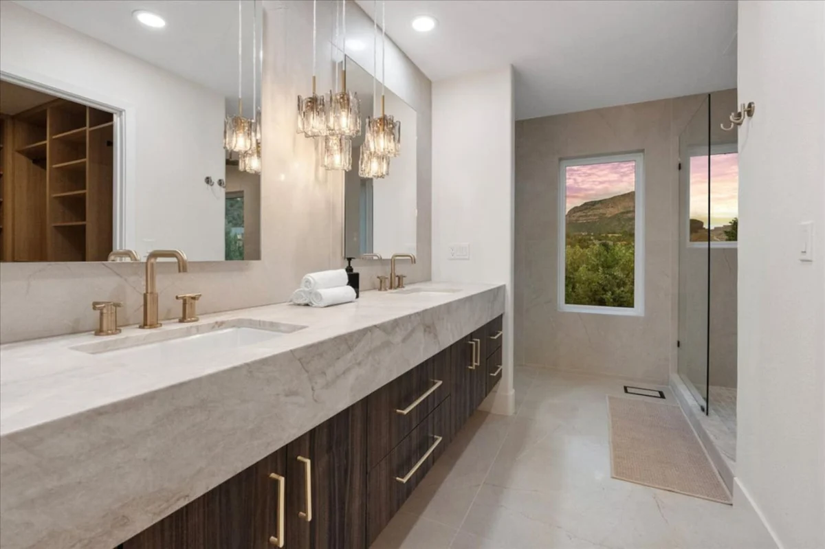 Luxe 2-Acre Oasis: Pool, Spa, Views, Firepit #102