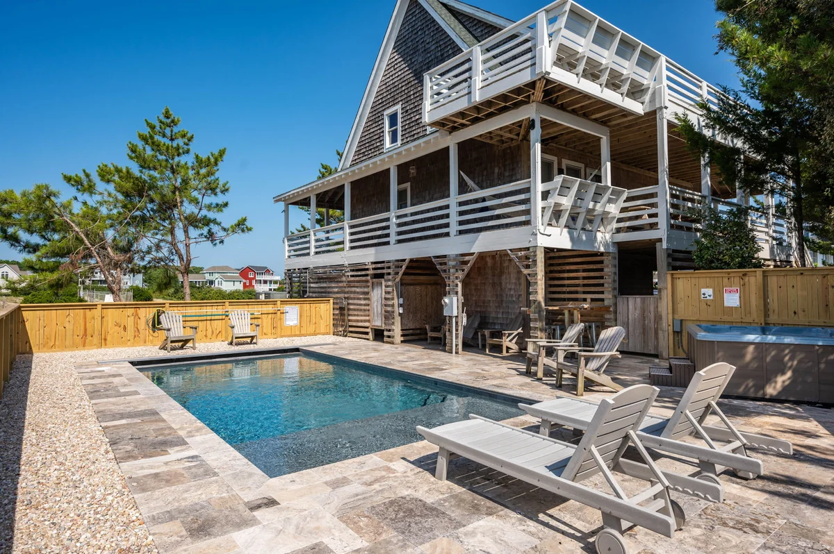 Wander Corolla Shores #82