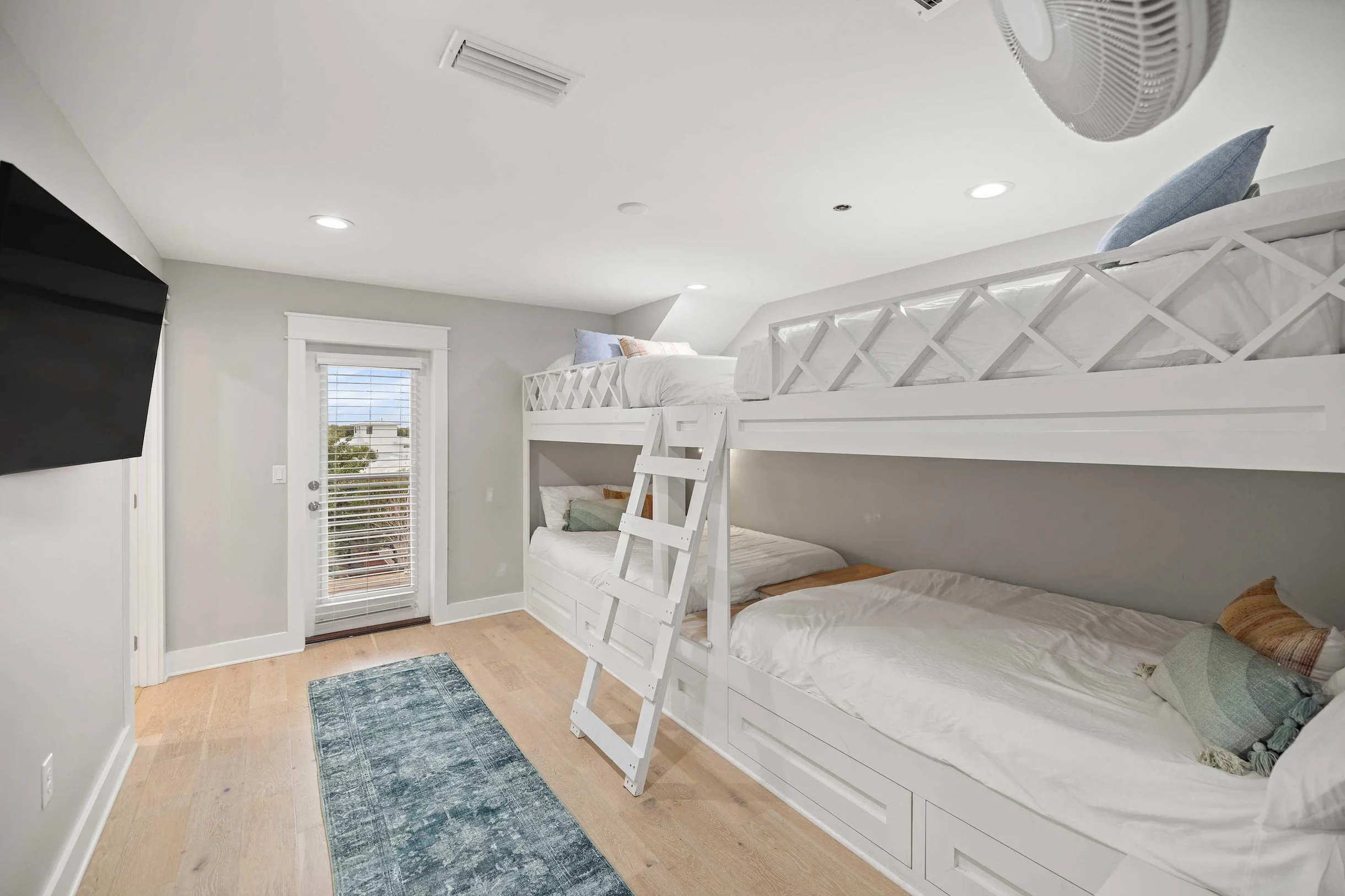 Wander Destin Escape #140