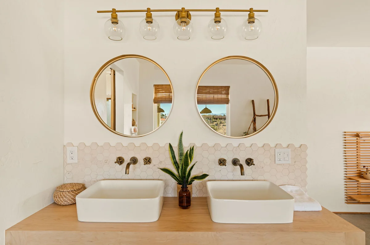 Wander High Desert Sol #163