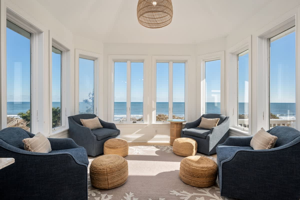 Wander Corolla Beachfront #64