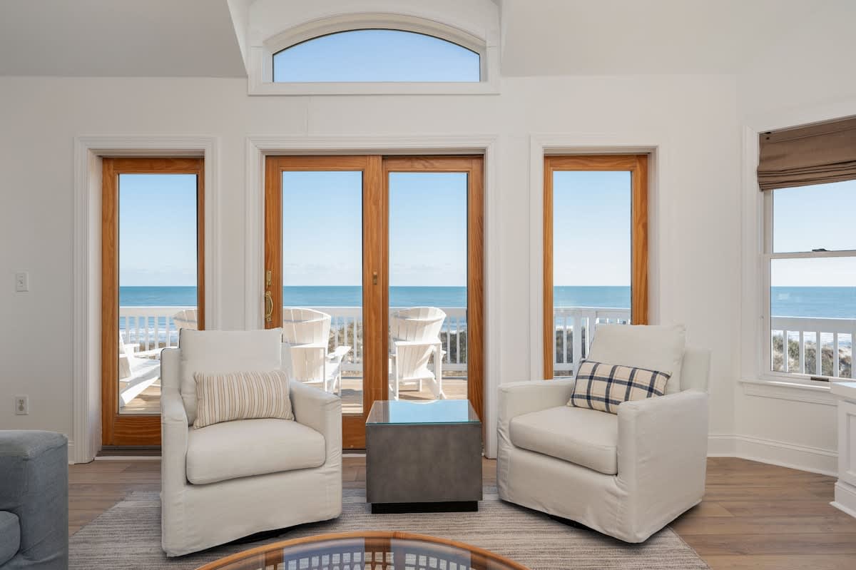 Wander Corolla Beachfront #60