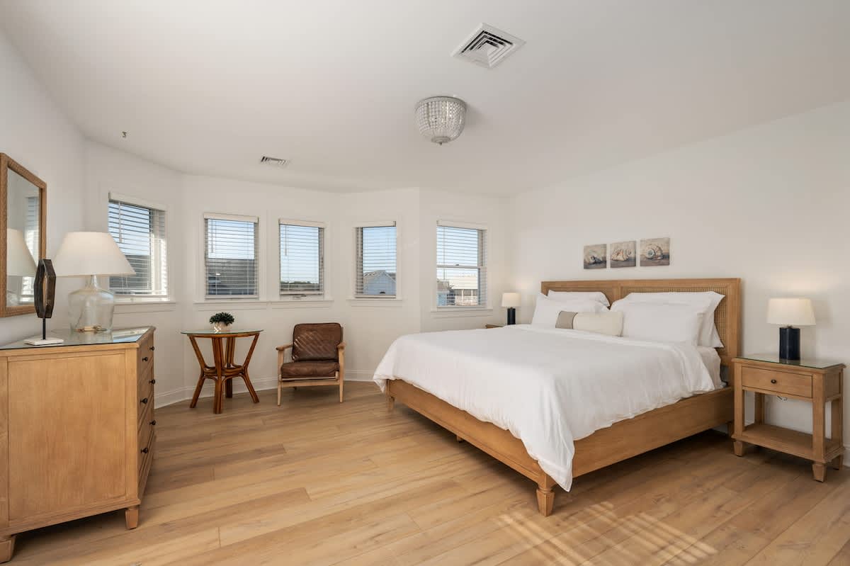 Wander Corolla Beachfront #72