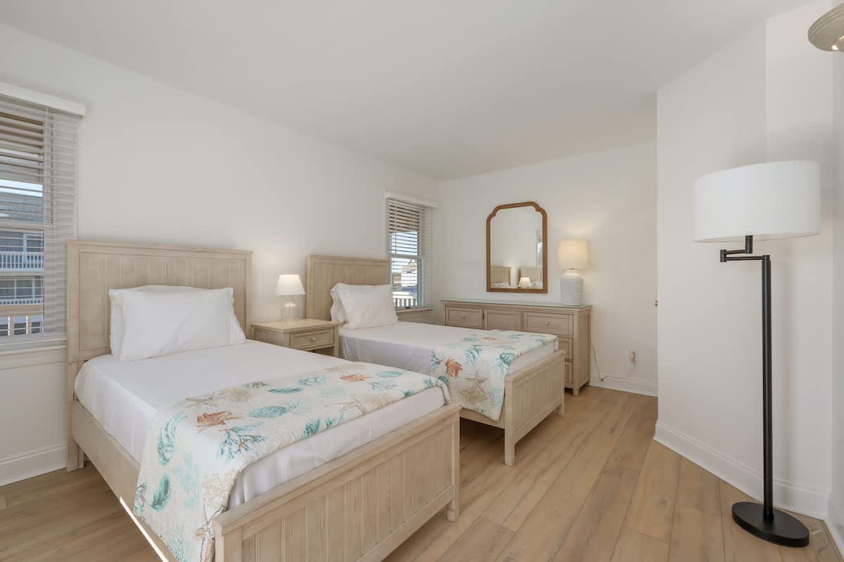 Wander Corolla Beachfront #97