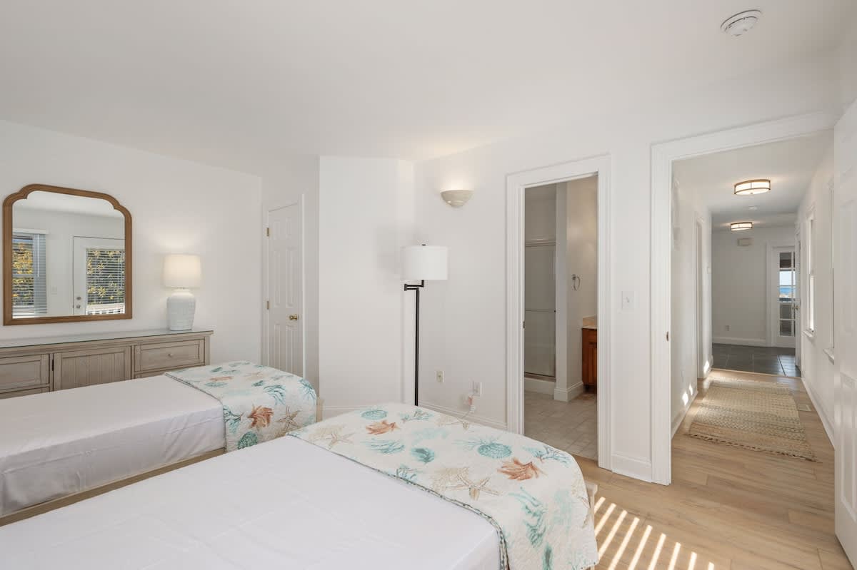 Wander Corolla Beachfront #92