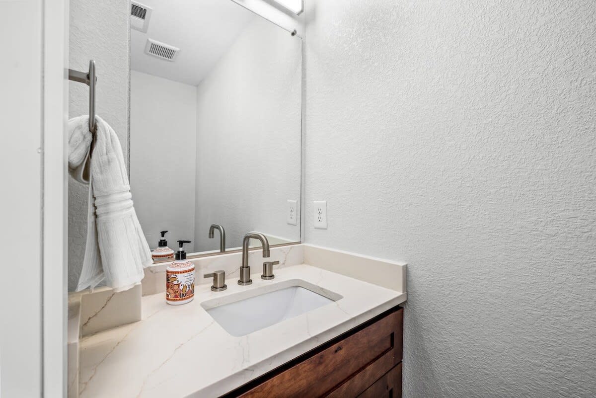 Wander Corolla Grove #81