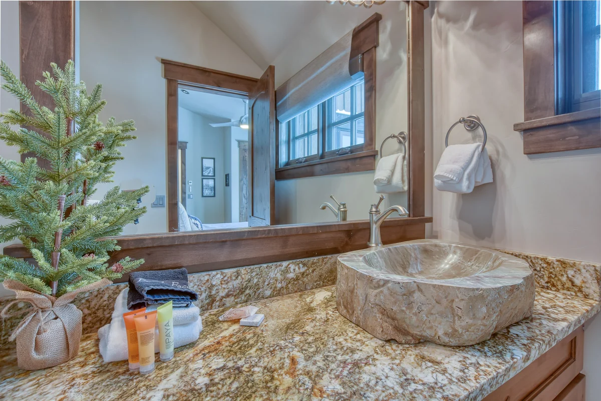 Wander Breckenridge Shock Hill #85