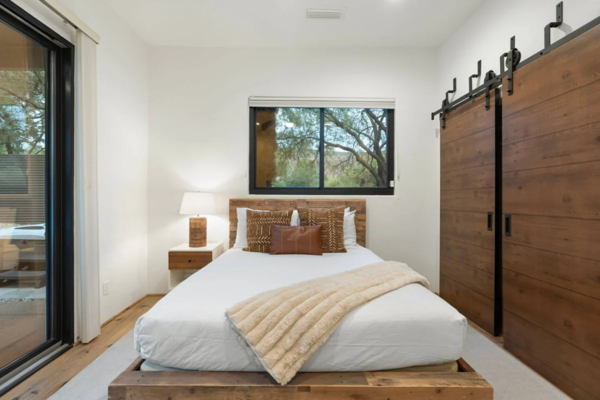 Emerald Escape | Heated Pool, Sauna, Spa, Views #114