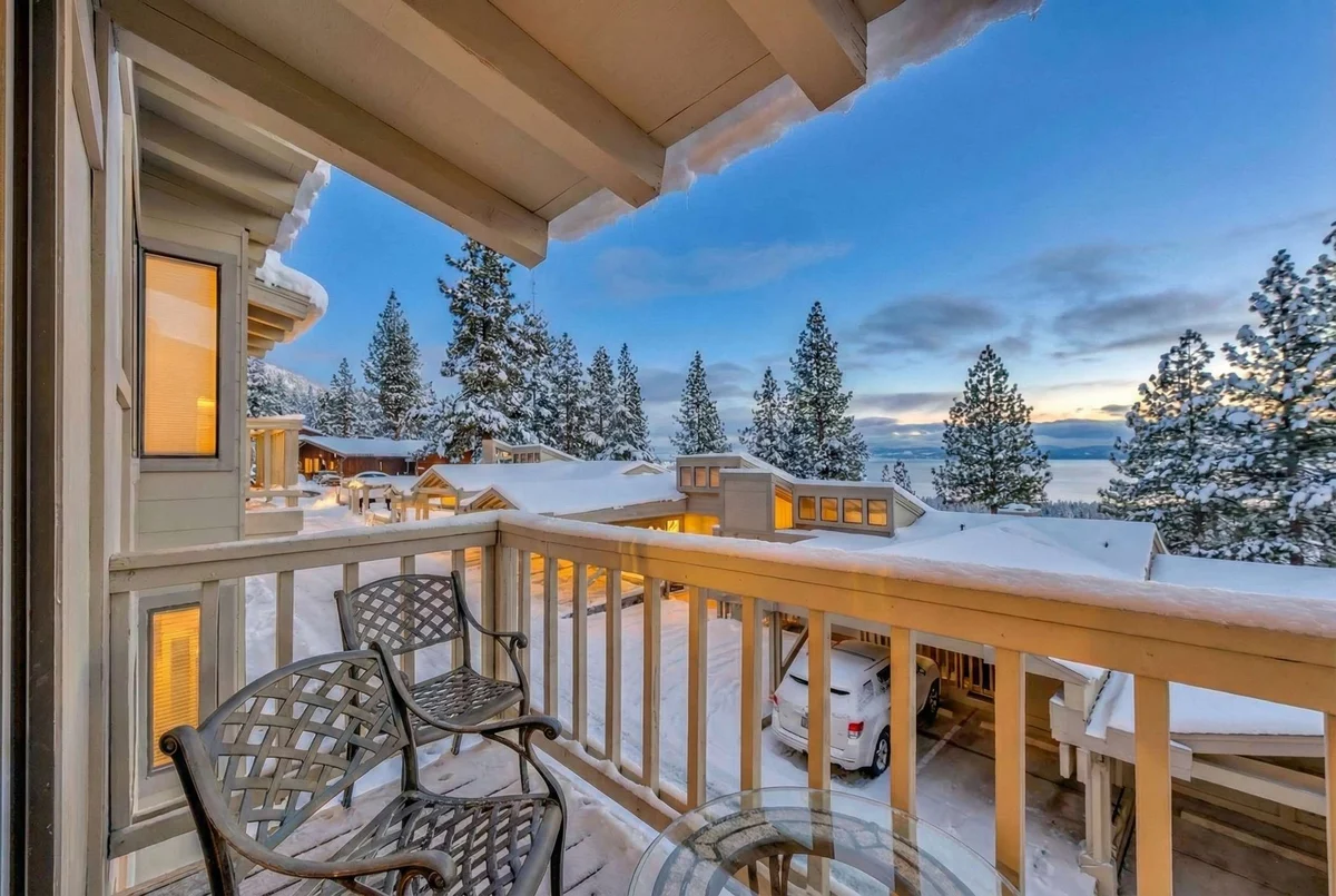 Townhome in Incline Village property photo 4