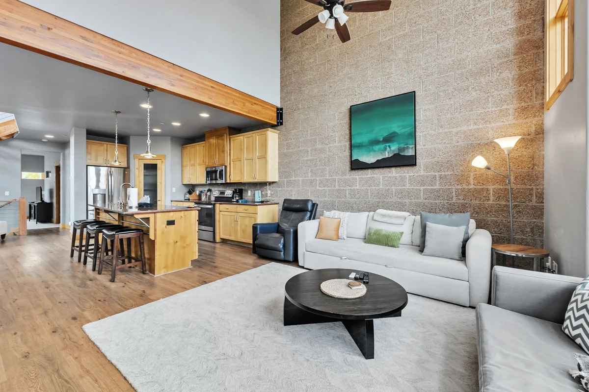 Wander Silverthorne Getaway #89