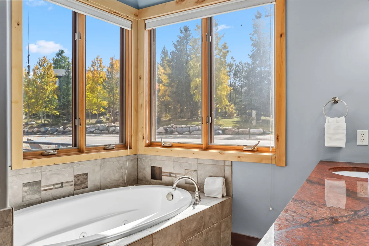 Wander Silverthorne Getaway #100