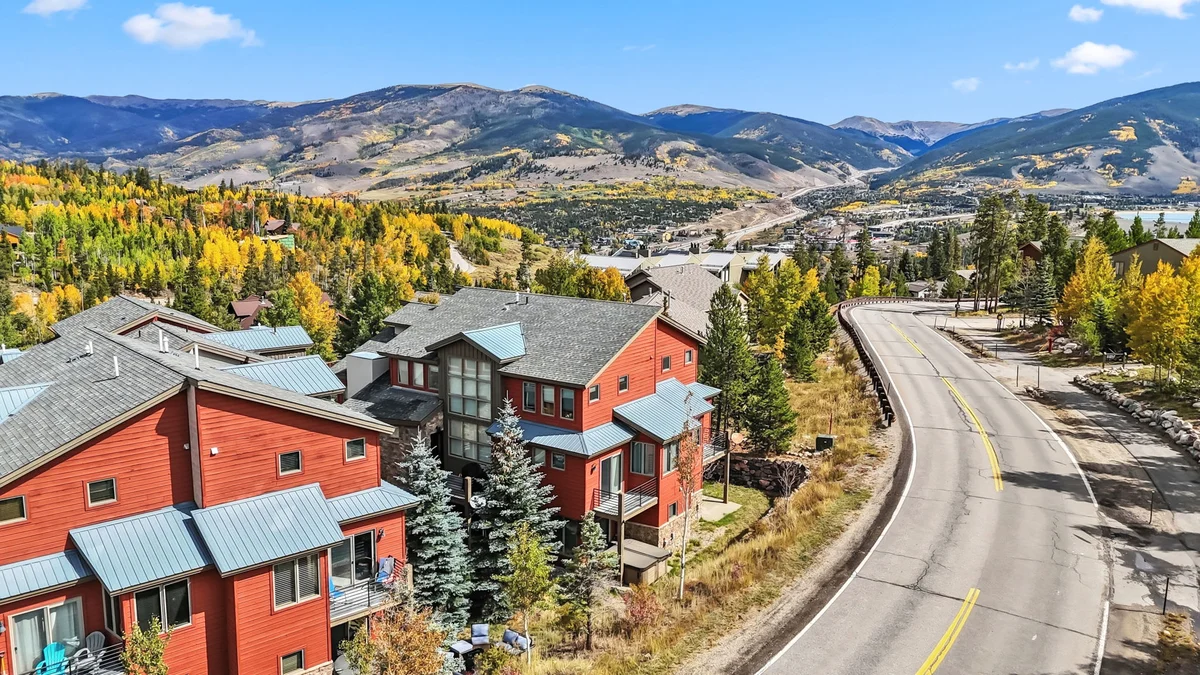 Wander Silverthorne Getaway #97