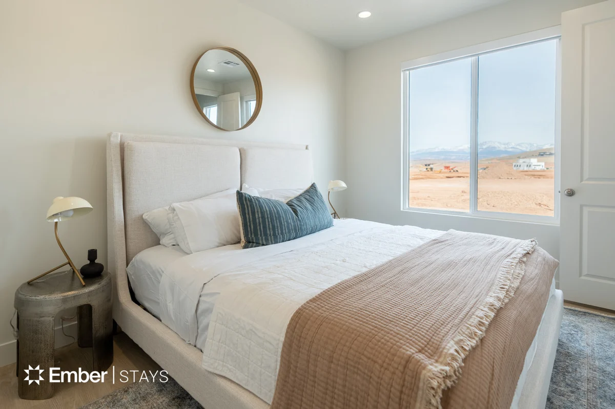 Desert Vista by Ember Stays #98