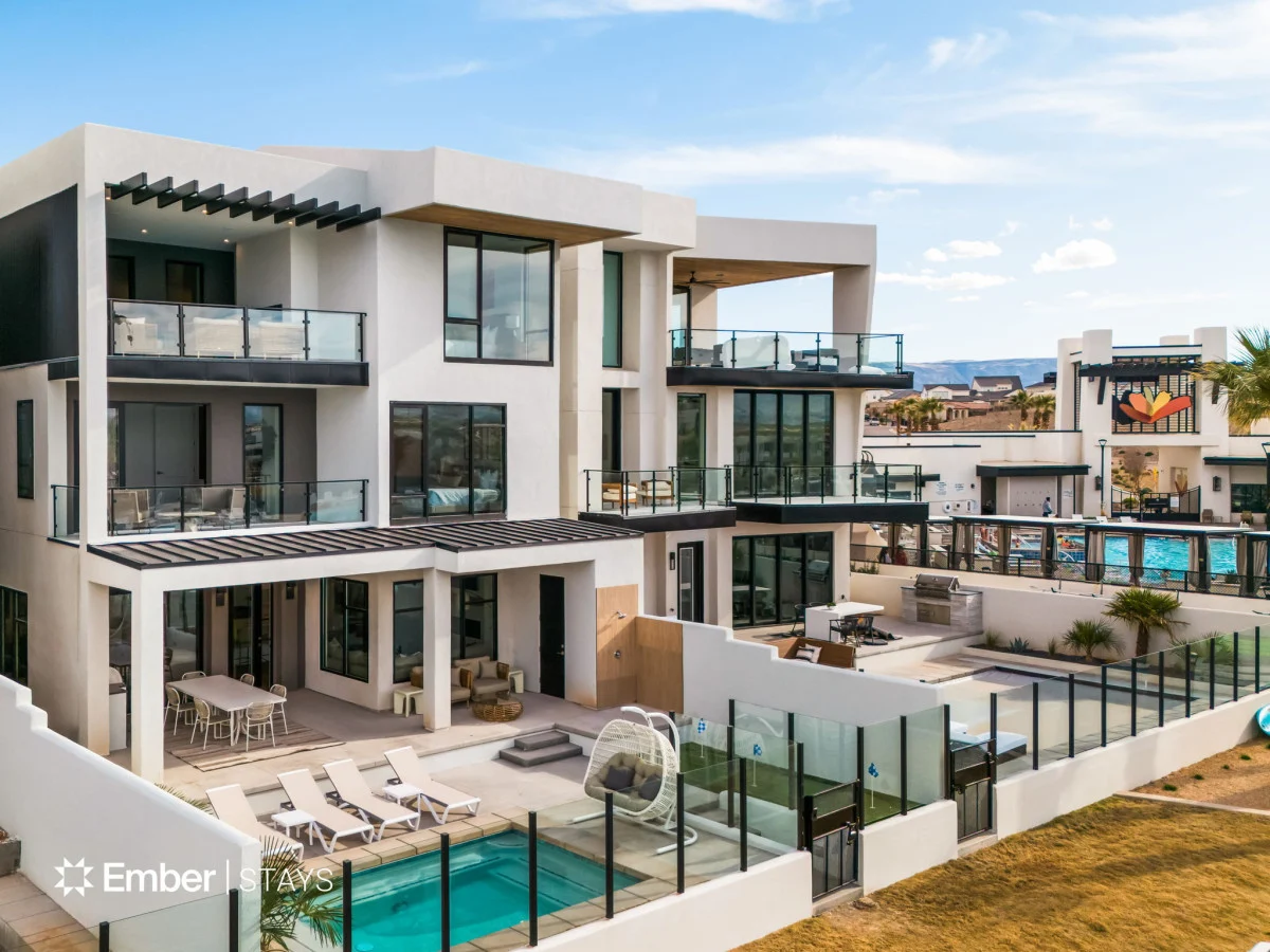 Beachside Retreat by Ember Stays #151