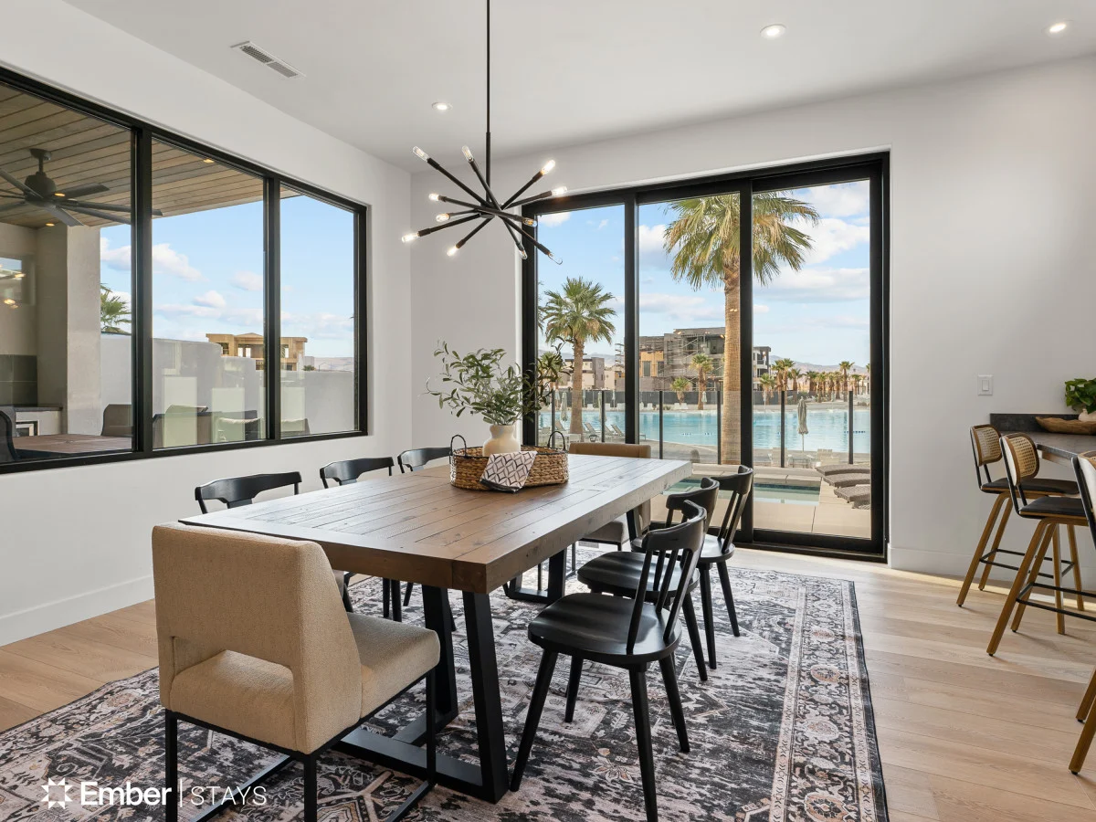 Simply BeUTAHful by Ember Stays #104