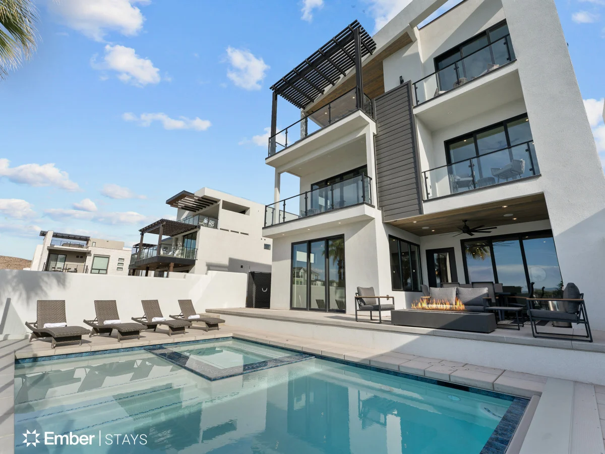 Simply BeUTAHful by Ember Stays #96