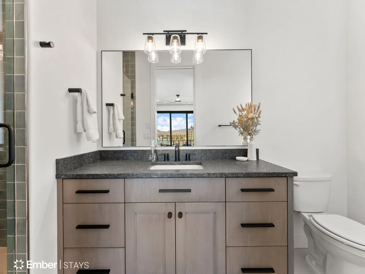 Simply BeUTAHful by Ember Stays #65