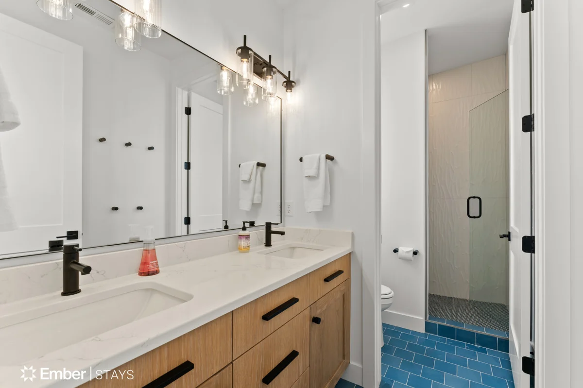 Simply BeUTAHful by Ember Stays #107