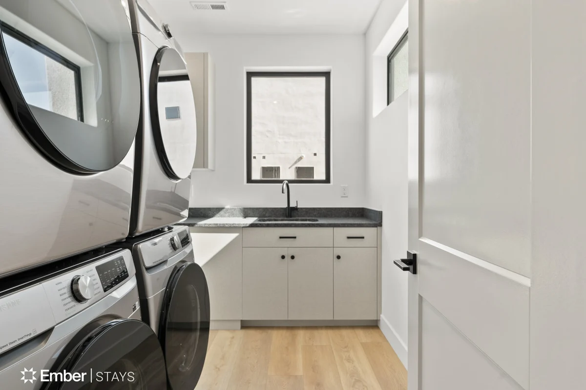 Simply BeUTAHful by Ember Stays #64