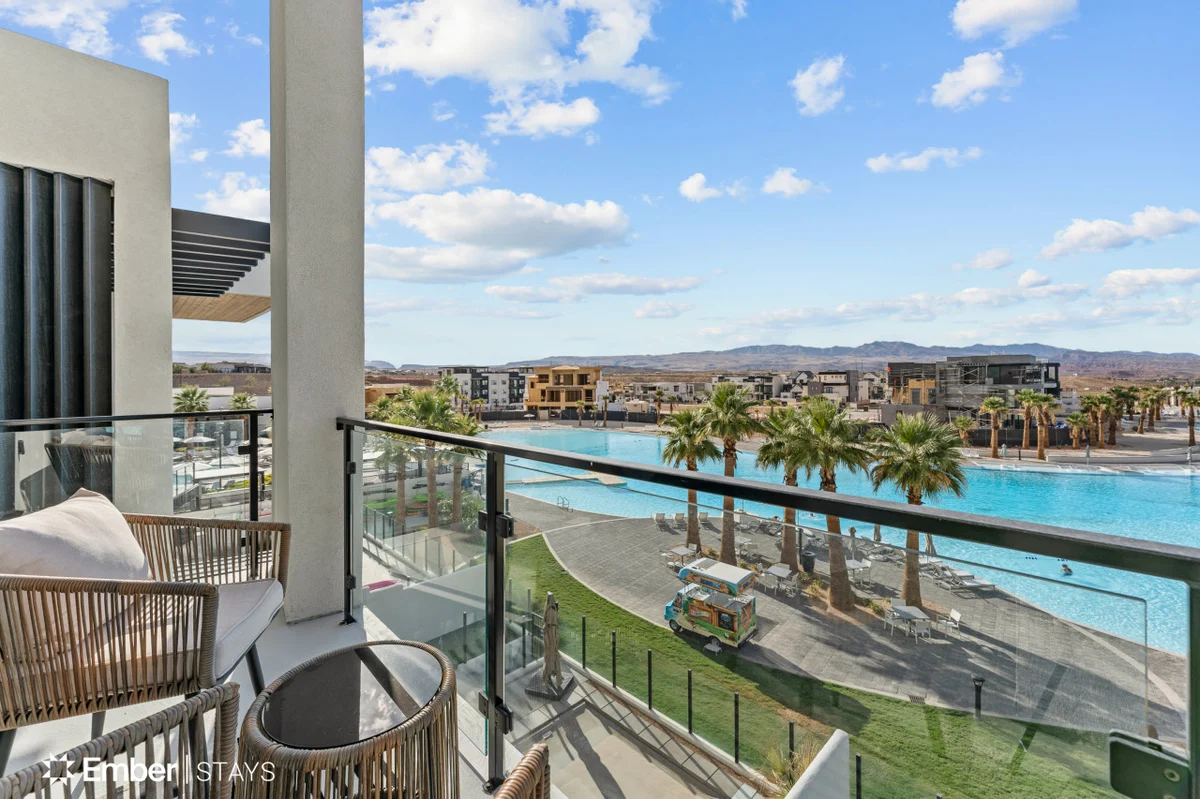 Simply BeUTAHful by Ember Stays #106