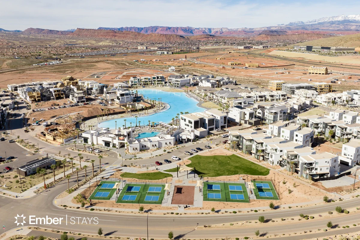 Simply BeUTAHful by Ember Stays #73