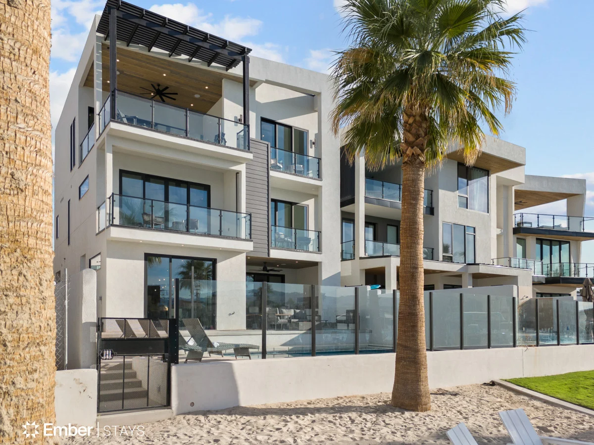 Simply BeUTAHful by Ember Stays #120