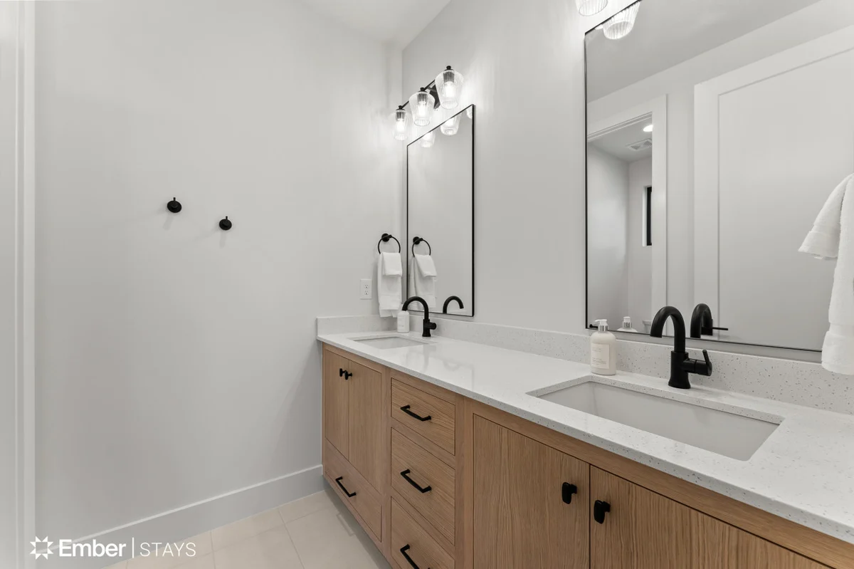 Modern Oasis by Ember Stays #116