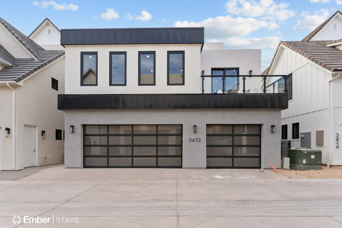 Modern Oasis by Ember Stays #102