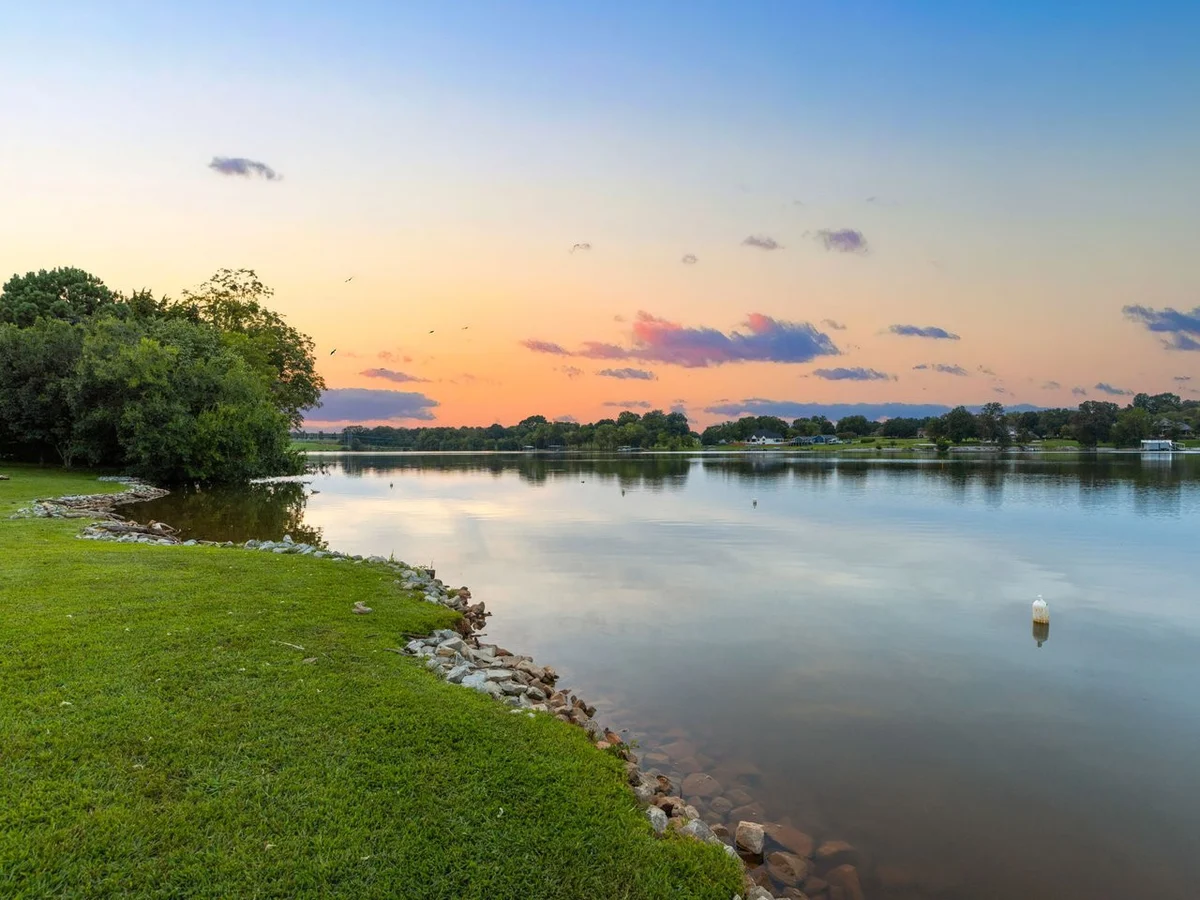 Barefoot Bliss Stunning Views, Pool, Kayaks, & Firepit #79