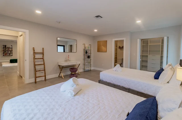 Wander Biscayne Villa #69