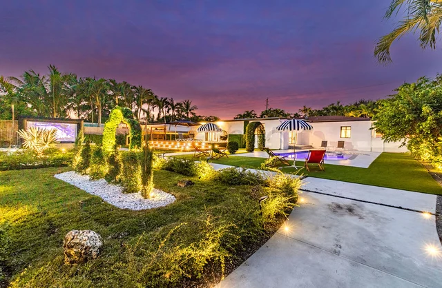 Wander Biscayne Villa #76