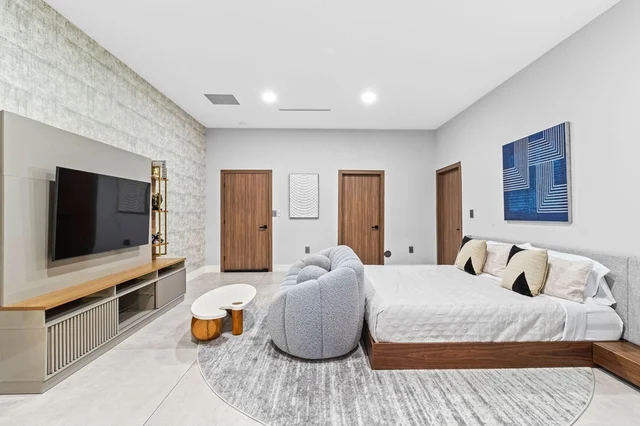 Wander North Miami Beach #134