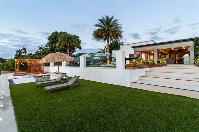 Wander North Miami Beach #129