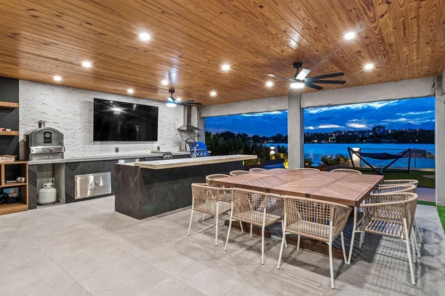 Wander North Miami Beach #104