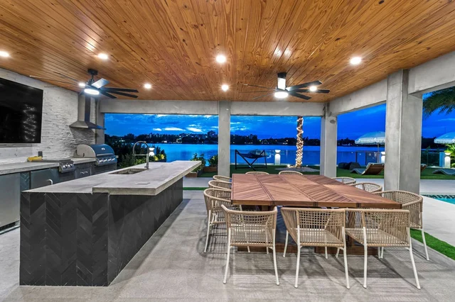 Wander North Miami Beach #112