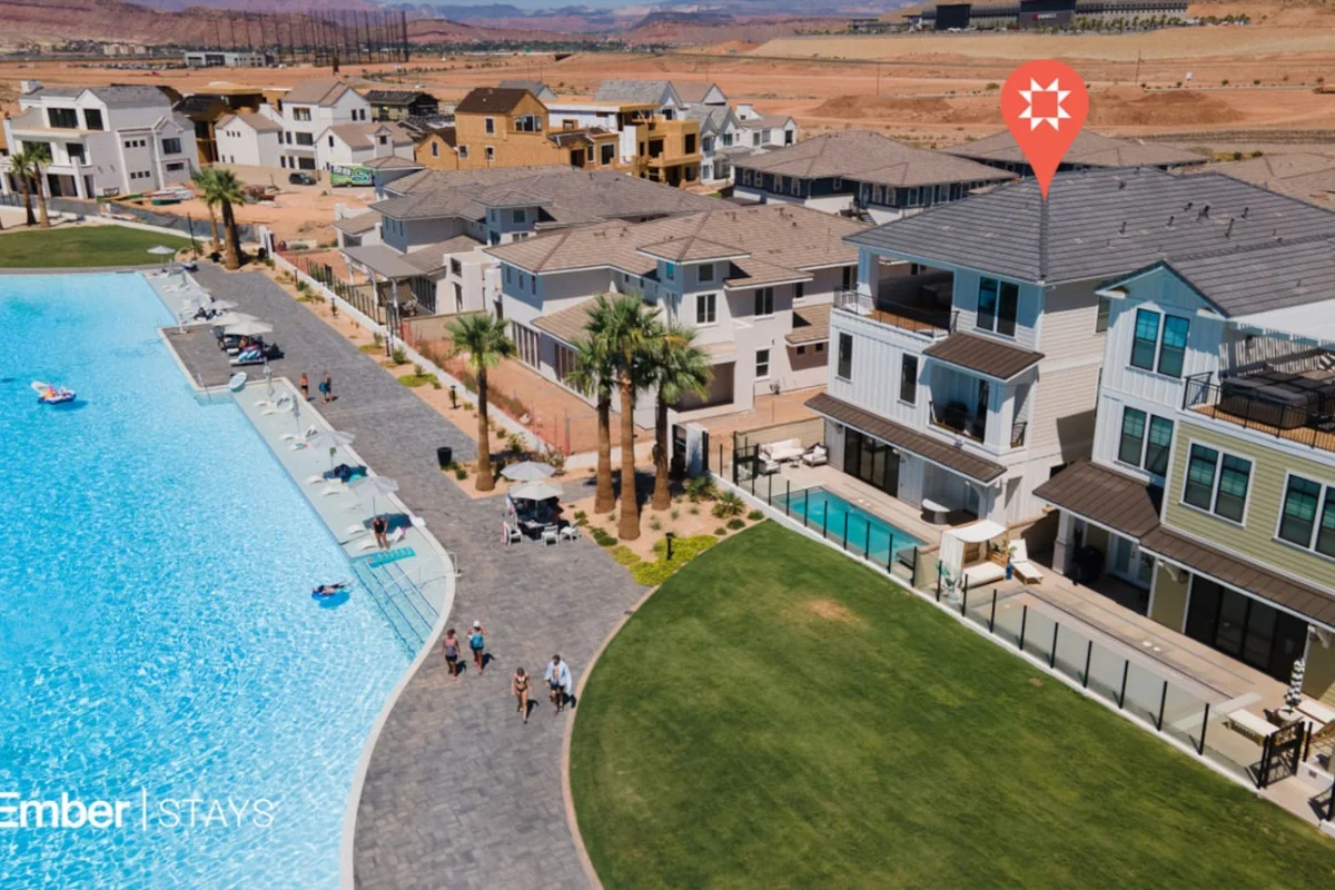 Edgewater at Desert Color (by Ember Stays) #77