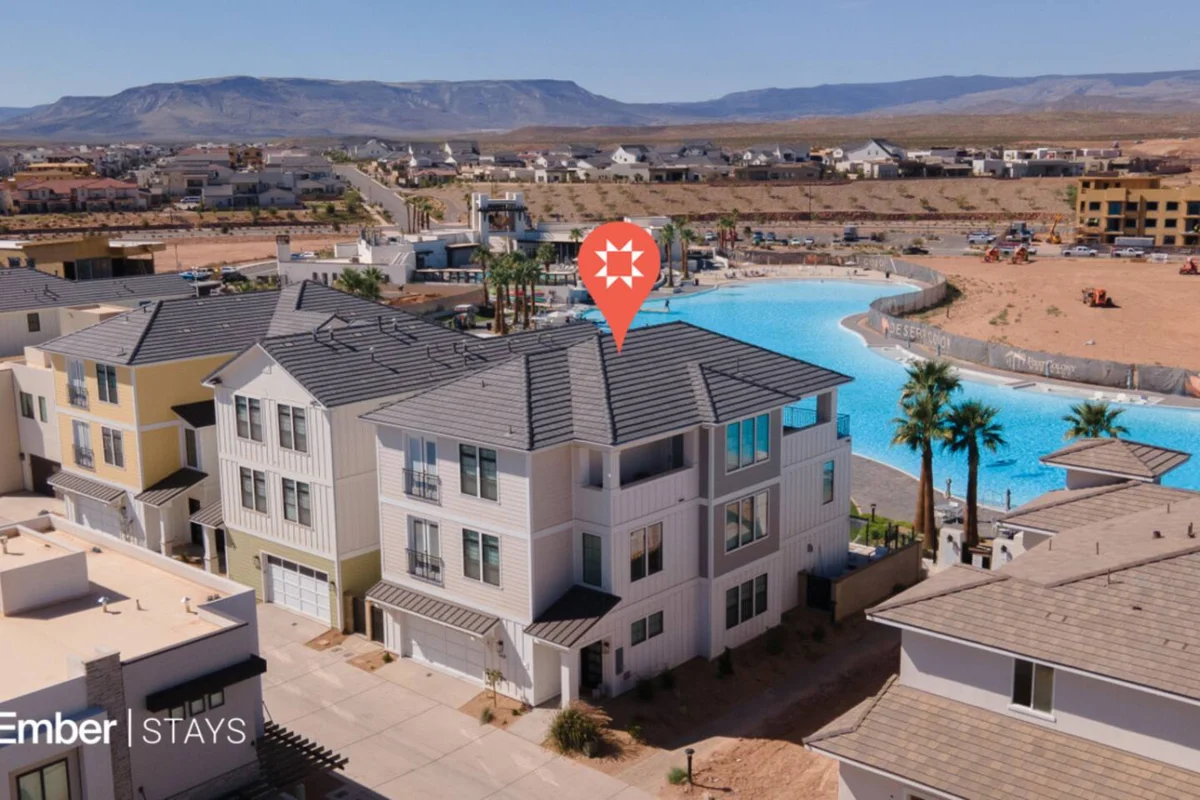 Edgewater at Desert Color (by Ember Stays) #108