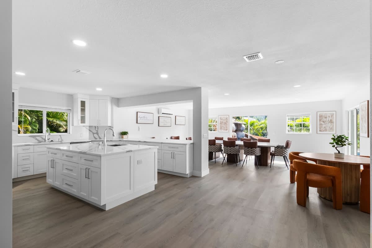 Wander Miami Manor #103